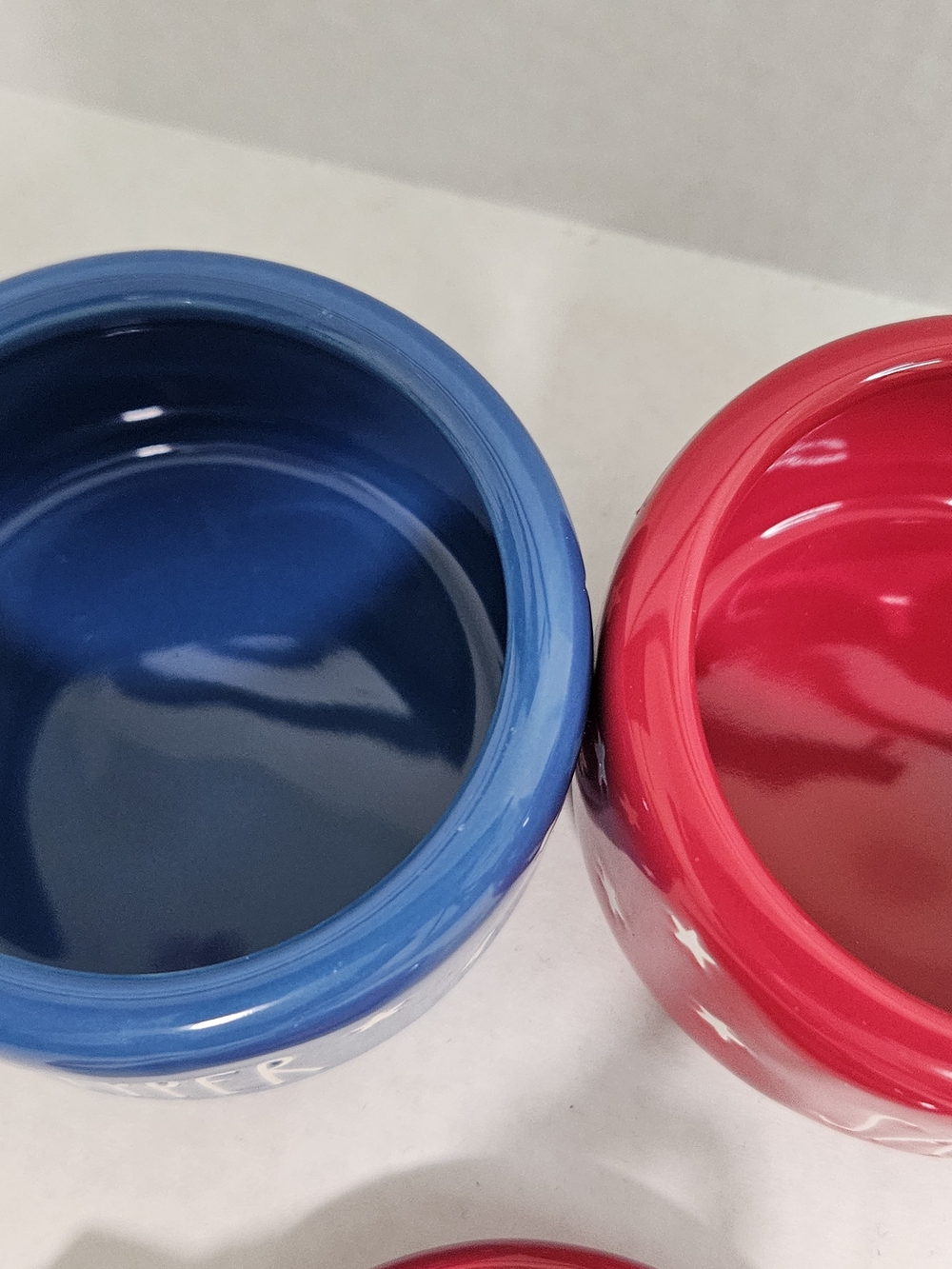 Rae Dunn Salt & Pepper Ceramic Stackable Set - Red & Blue - Picture 5 of 7